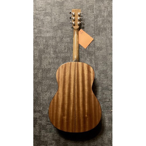 Zager deals parlor guitar